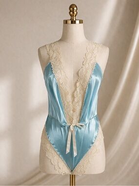 Vintage Something Blue Wedding Night Satin & Lace Plunging Neck Teddy Size M